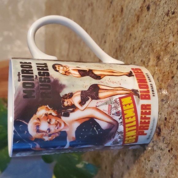 Marilyn Monroe coffee mug - Picture 4 of 7